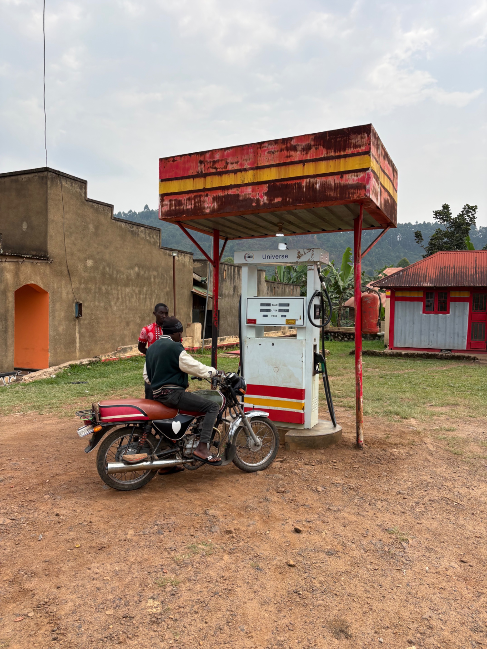 A Fuel Stop in Buhoma — Life on the Roadside